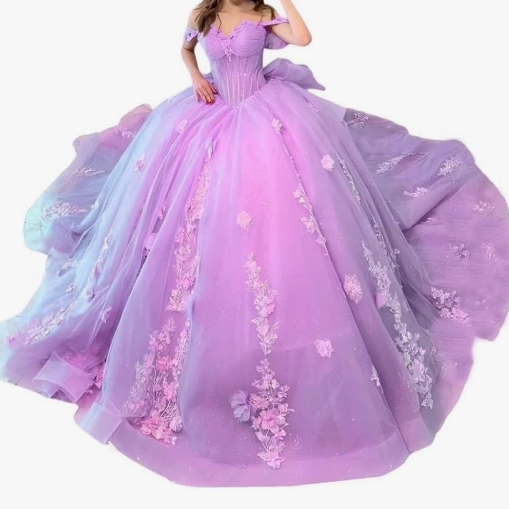 Elegant Lavender Quincinera Gown